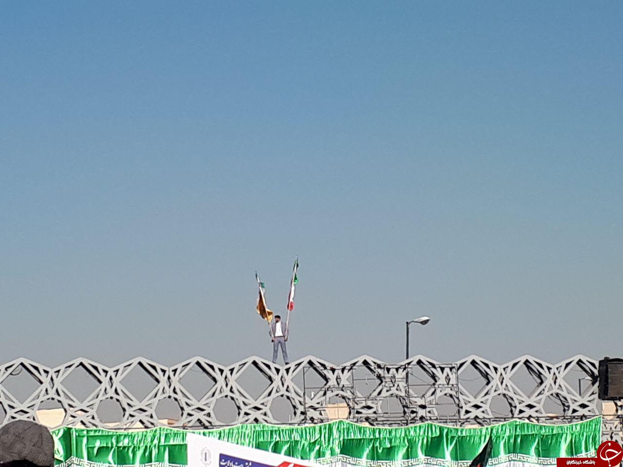 برگزاری مراسم بزرگداشت ۹ دی در تهران؛ جوانان بار دیگر نشان دادند پای انقلاب ایستاده&zwnj;اند