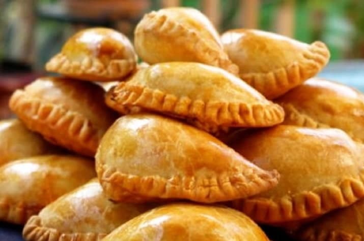 طرز تهیه خمیر پیراشکی به روش های مختلف
