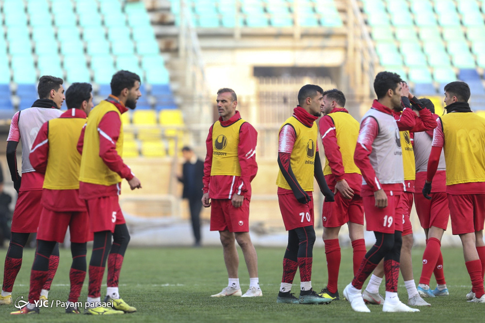 وضعیت مبهم هافبک پرسپولیس برای دیدار با تراکتور