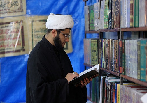 کتاب، مایه آرامش روحی انسان است و مانند همدم غم و اندوه را می&zwnj;زداید/ بیایید با یار مهربان آشتی کنیم