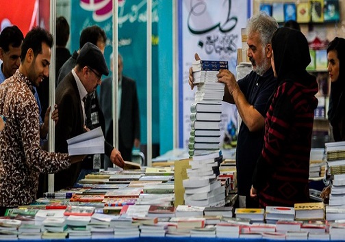 کتاب، مایه آرامش روحی انسان است و مانند همدم غم و اندوه را می&zwnj;زداید/ بیایید با یار مهربان آشتی کنیم