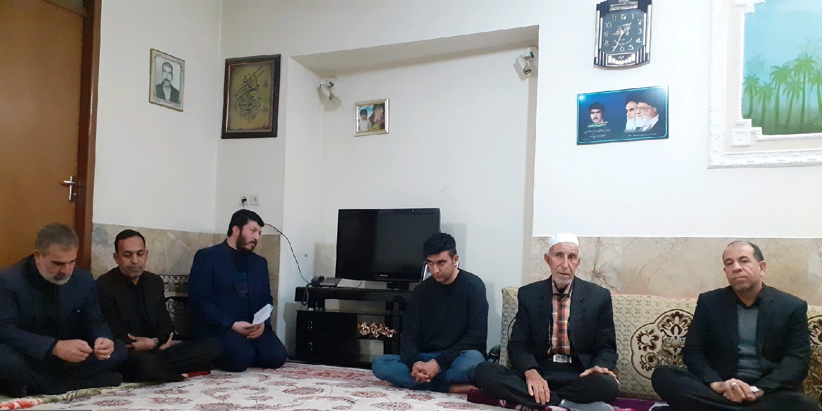 دیدار استاندار خراسان شمالی با خانواده شهدا