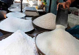 شکر در بازار استان سمنان به قدر کافی موجود است