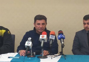سرمربیگری من در تیم ملی به تصمیم مدیران بستگی دارد