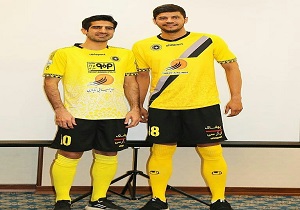 پیراهن جدید تیم فوتبال سپاهان رونمایی شد