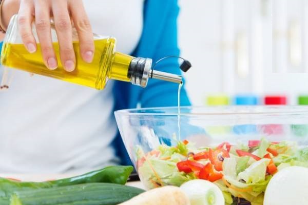 از چربی ترانس و انواع دیگر چربی&zwnj;ها بیشتر بدانید