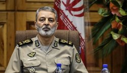 پرواز و انهدام موفق هدف توسط پهپاد ابابیل ۵ + فیلم