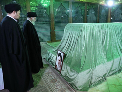 بیانات امام خمینی (ره) درباره انتخاب نمایندگان اصلح + فیلم