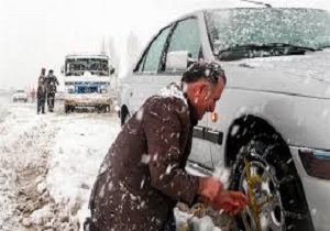 تردد در جاده‎های بروجرد با زنجیر چرخ