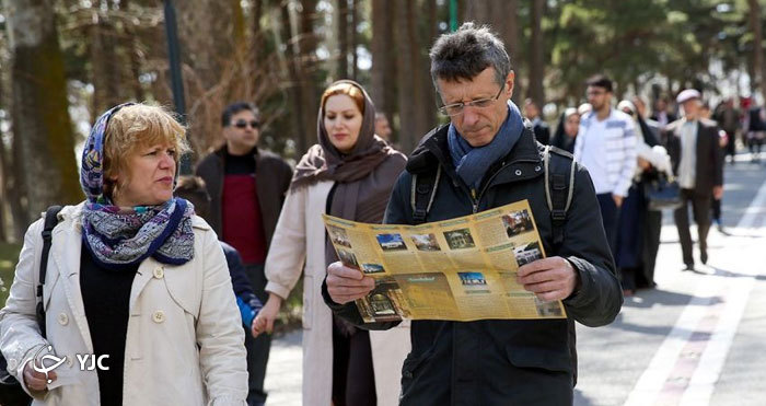 اینجا زمستان زیبا&zwnj;تر است/چهار فصل در یک فصل