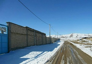 انجام عملیات برق رسانی مجتمع‌های دامداری شهرکرد