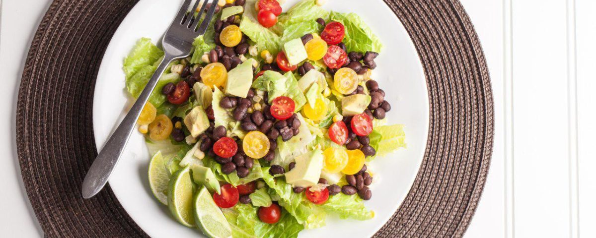 دستور آشپزی رژیمی: بوریتوی لوبیا با کاهو (Bibb and Bean Burrito Bowl)