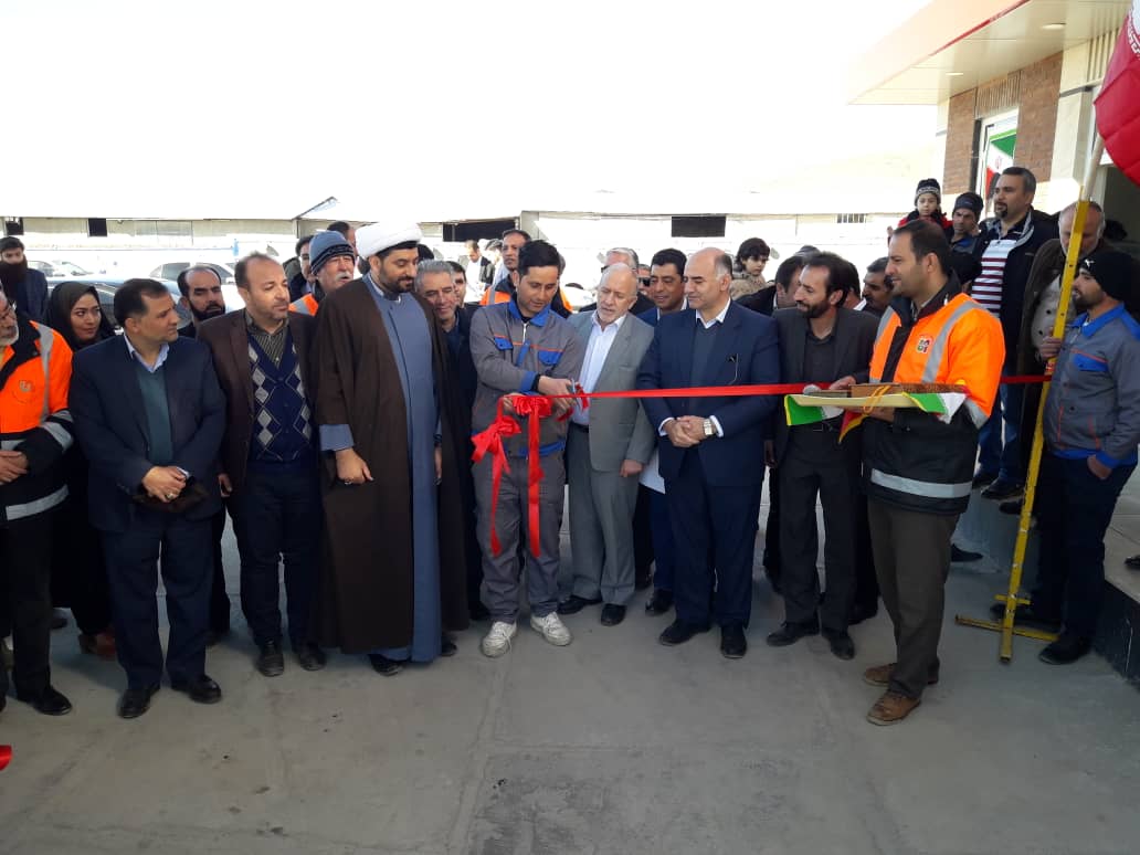آغاز ساخت بازار بزرگ صنایع دستی و مبل و منبت ملایر