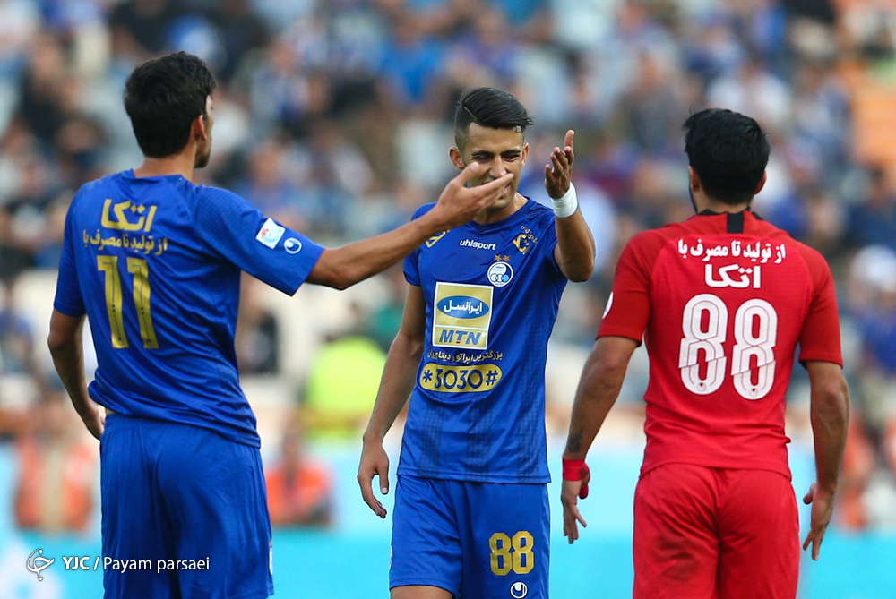 دربی پرسپولیس و استقلال/ ساعت بازی شهرآورد تهران تغییر نمی‌کند