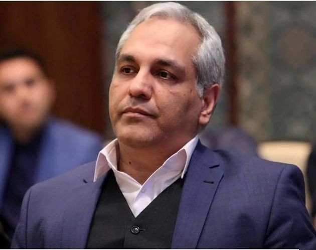 لحظه ورود مهران مدیری به پردیس ملت برای اکران «درخت گردو» + فیلم