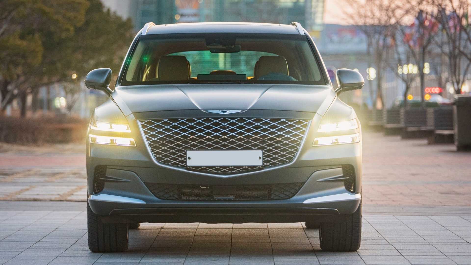 اولین شاسی&zwnj;بلند لاکچری جنسیس رونمایی شد