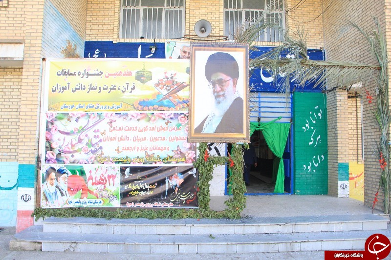 انقلاب اسلامی متاسی از نهضت عاشورا و نماز است