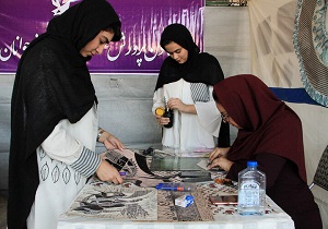 برپایی نمایشگاه عرضه محصولات خانگی بانوان توانمند محلات یزد