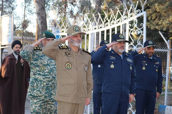 امیر سرلشکر موسوی از پایگاه هوایی شهید دوران بازدید کرد