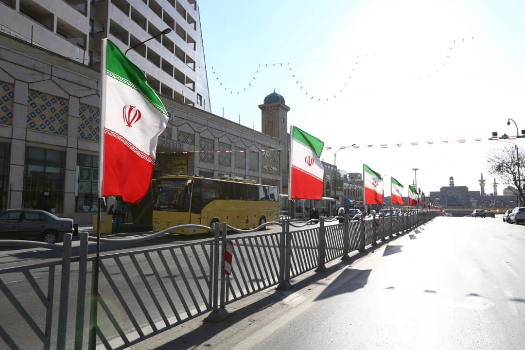 حال و هوای شهر رنگ و بوی دوران انقلاب را به خود گرفته است//فعلا منتشر نشود