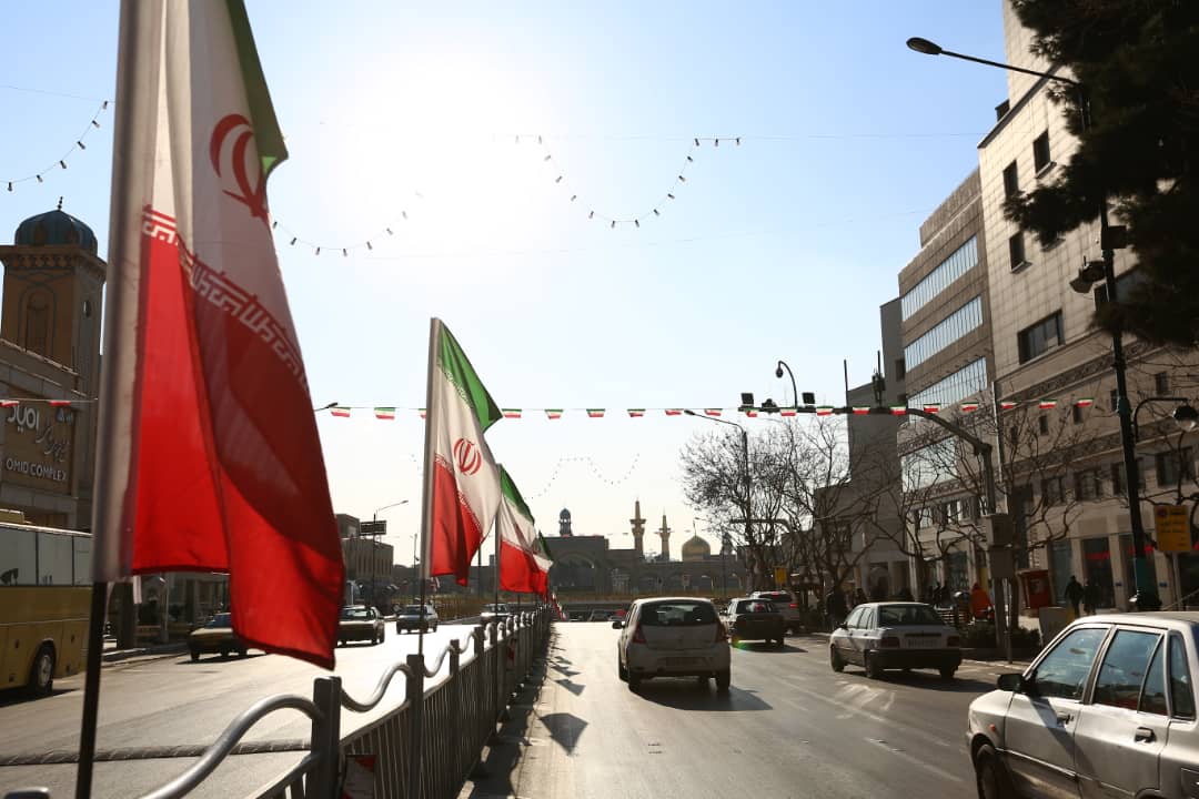 حال و هوای شهر رنگ و بوی دوران انقلاب را به خود گرفته است//فعلا منتشر نشود