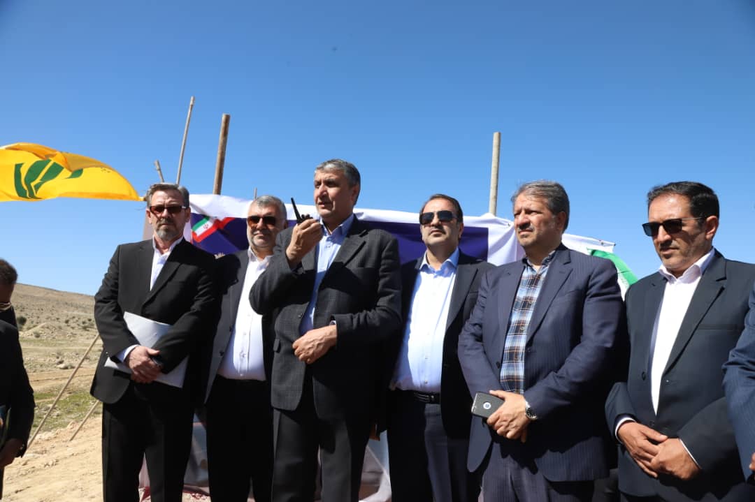 عملیات اجرایی طرح ملی مسکن آغاز شد/۹۰کیلومتر راه دسترسی روستایی در استان فارس در دست اقدام است
