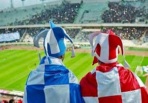 صحبت های جالب هوادران فوتبال در استادیوم آزادی درباره انتخابات + فیلم