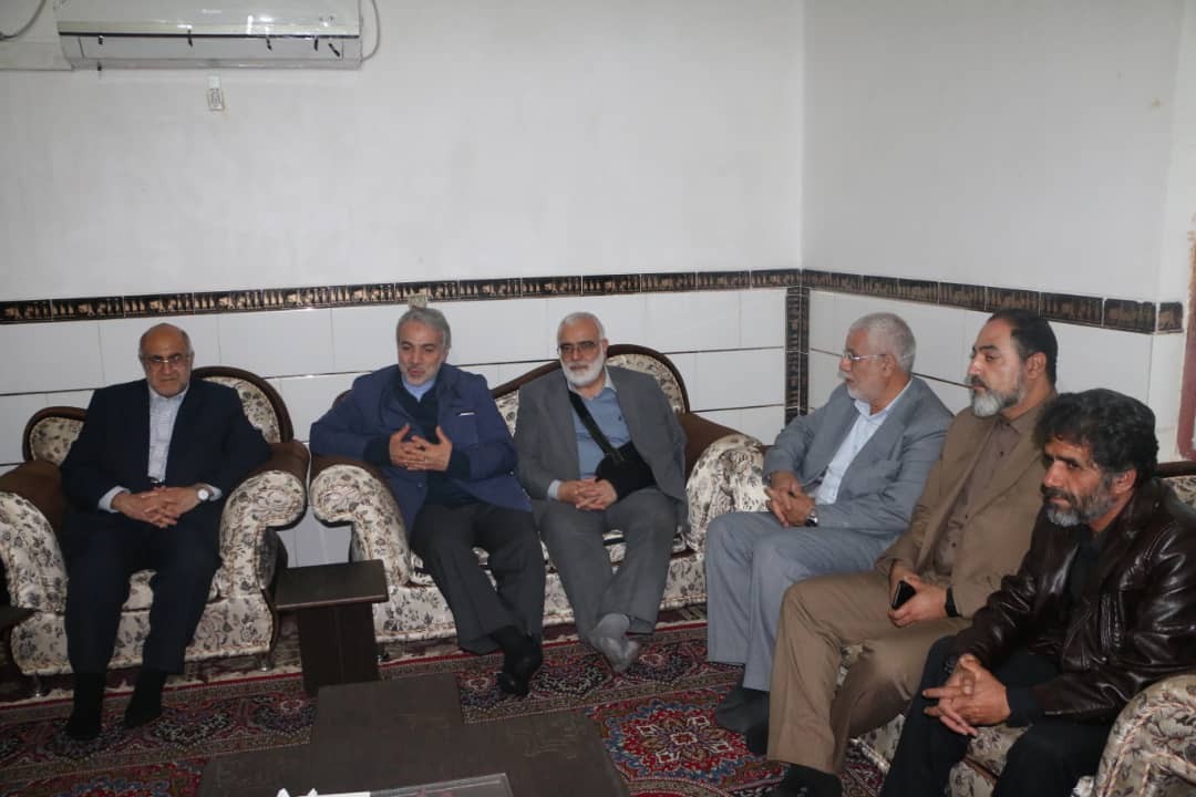 دیدار نوبخت با خانواده جانباختگان حادثه تشییع در جیرفت +عکس