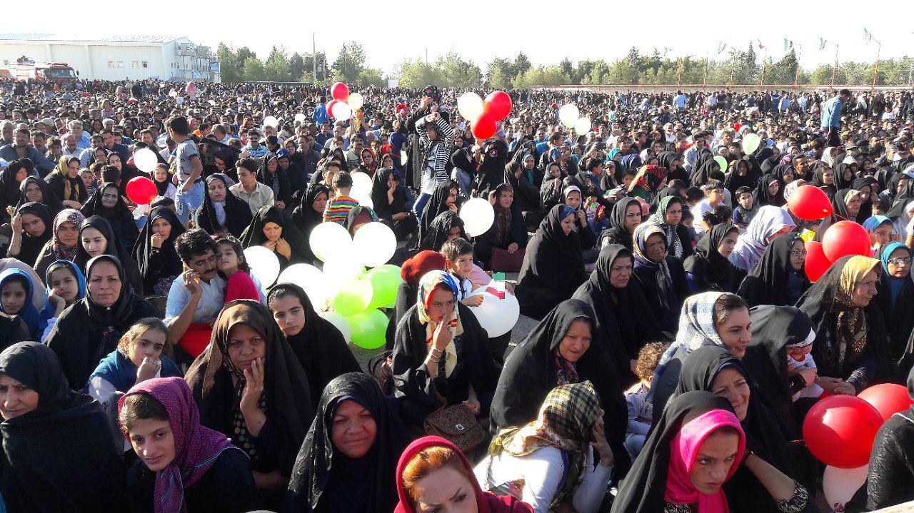 همایش پیاده روی خانوادگی در سولان