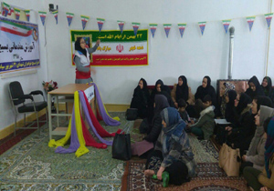 آموزش مقدماتی بسیج خود امدادی و دگر امدادی در محلات محروم مهاباد