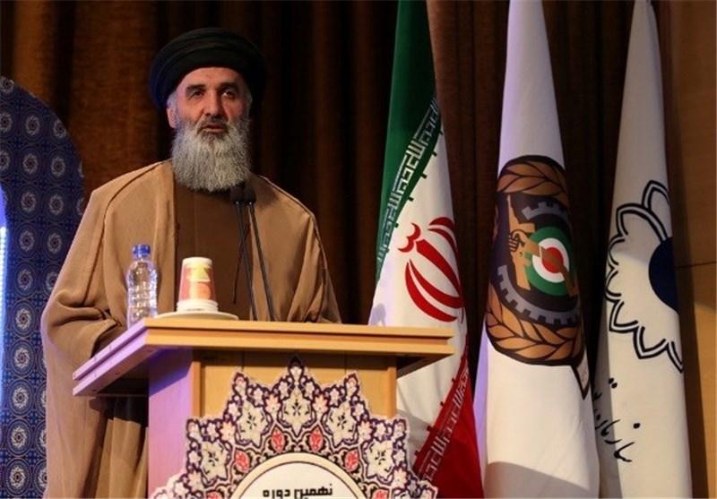مردم به نماینده در تراز انقلاب رای دهند