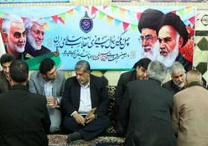 برپایی میز خدمت در محل برگزاری نماز جمعه