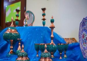 رایزنی برای برگزاری حراج آثار صنایع‌دستی
