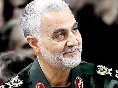 خاطره&zwnj;هایی که سردار سلیمانی برای یکی از یاران امام خمینی(ره) تعریف کرد + فیلم