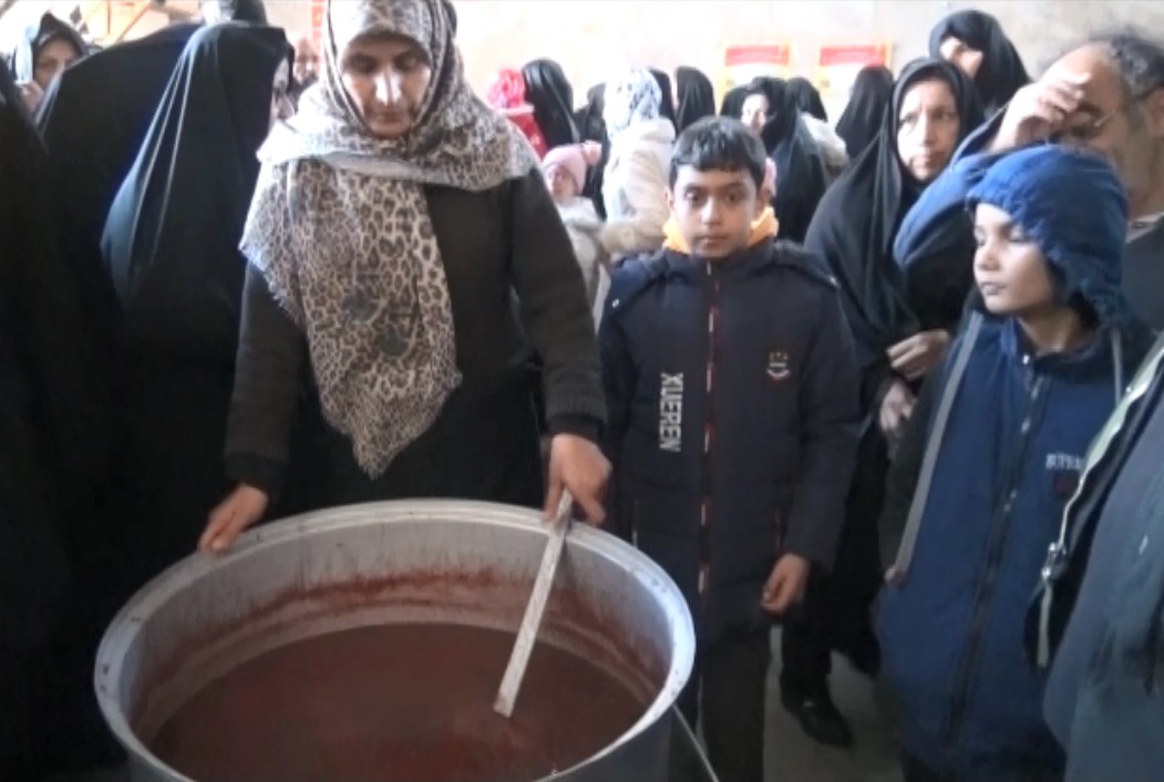 جشن انقلاب با طعم آش محلی در آشتیان