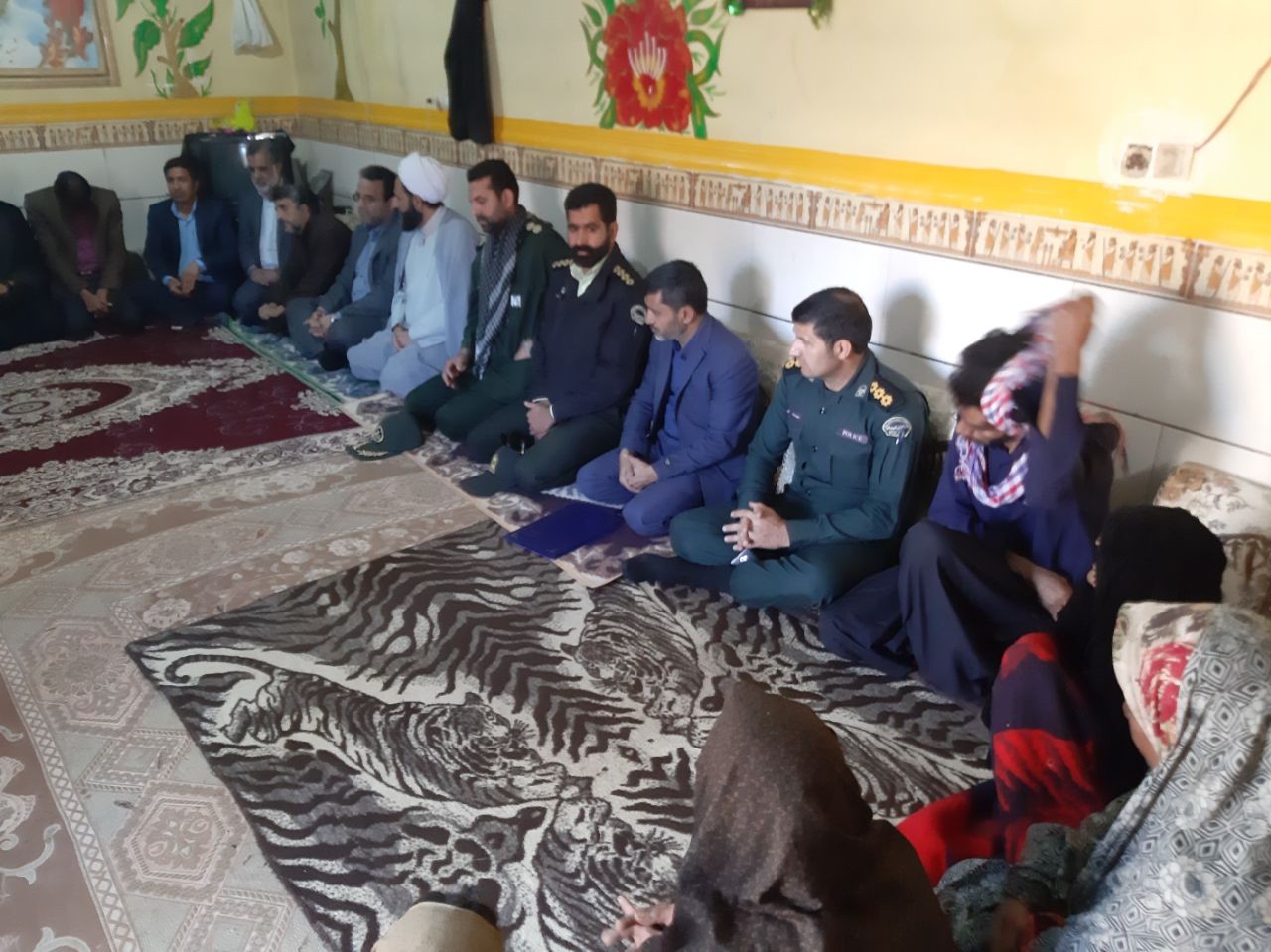 تکریم مادر ۳ شهید گرانقدر در ریگان