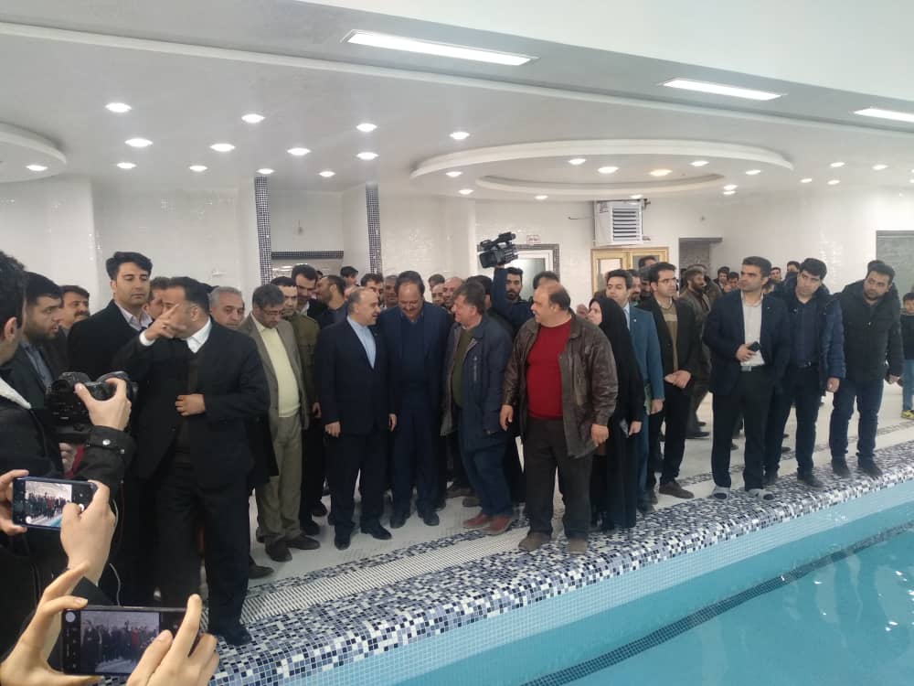 بهره برداری از استخر سردار قاسم سلیمانی اسدآباد با حضور وزیر ورزش