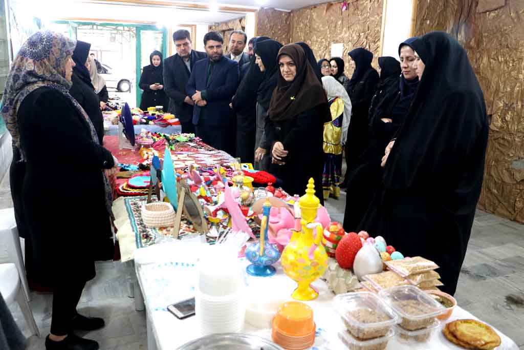 گشایش نمایشگاه توانمندی‌های بانوان در رشت