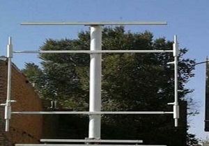 داربست فلزی با کاربری تبلیغاتی در دیواندره جمع آوری می شود