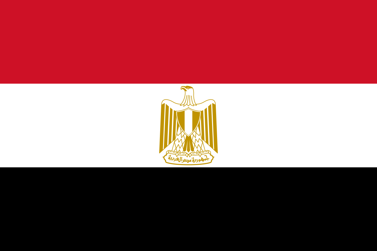 پیرمرد ۷۵ ساله فوتبالیست شد! + عکس