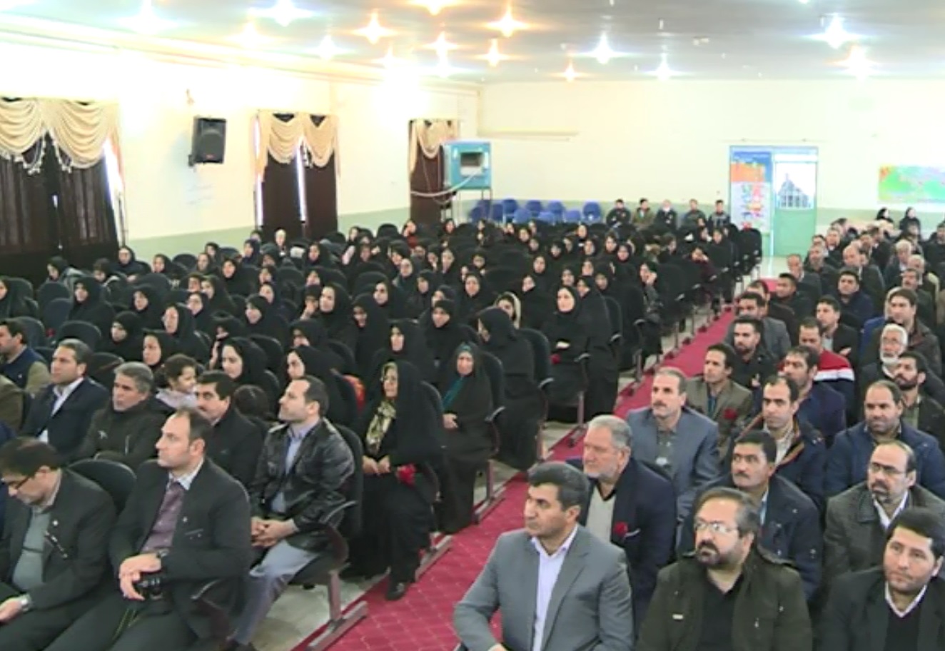 برگزاری مجمع سلامت شهرستان خنداب با  در مکان عمومی