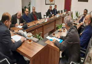 هنرمندان نقش بی بدیلی در اجتماع دارند