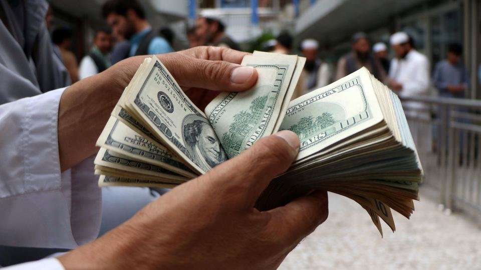 نرخ ارز آزاد در ۲۰ بهمن/ قیمت دلار و یورو ثابت ماند
