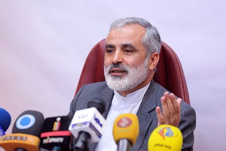 حضور هر ایرانی در ۲۲ بهمن با عکسی از شهید سلیمانی
