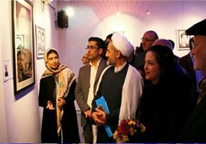 برپایی نمایشگاه نقاشی با عنوان "پلاک عشق" در شاهرود