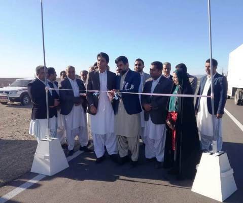 ۲ طرح راهداری همزمان با دهه مبارک فجر در سیب و سوران افتتاح شد