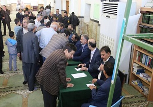 میز خدمت فرصتی برای پاسخگویی بدون واسطه مسئولان به مطالبات مردم