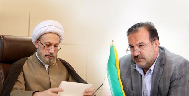 دعوت نماینده، ولی فقیه و استاندار فارس برای شرکت در راهپیمایی ۲۲ بهمن