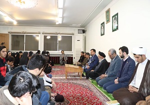دیدار دانش آموزان اتحادیه انجمن های اسلامی مدارس شهر اصفهان با امام جمعه