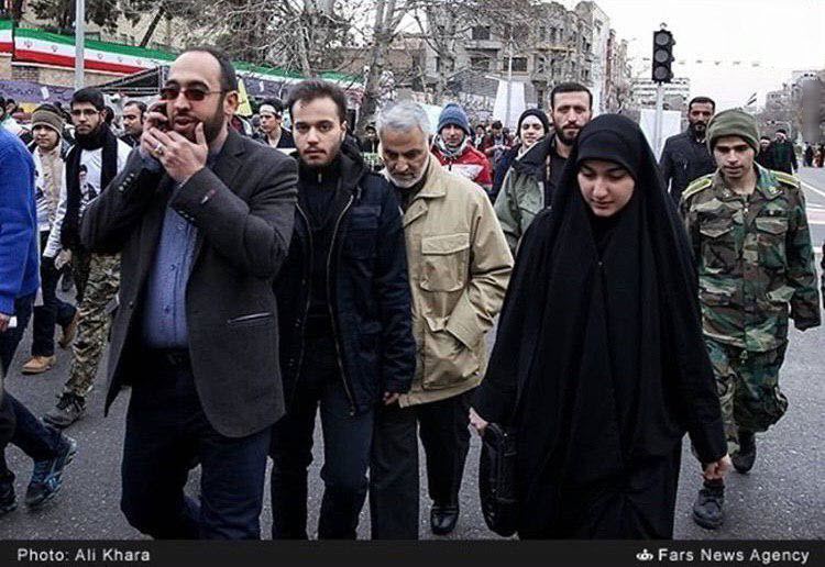 پرچم فجر سلیمانی در دستان کاربران مجازی؛